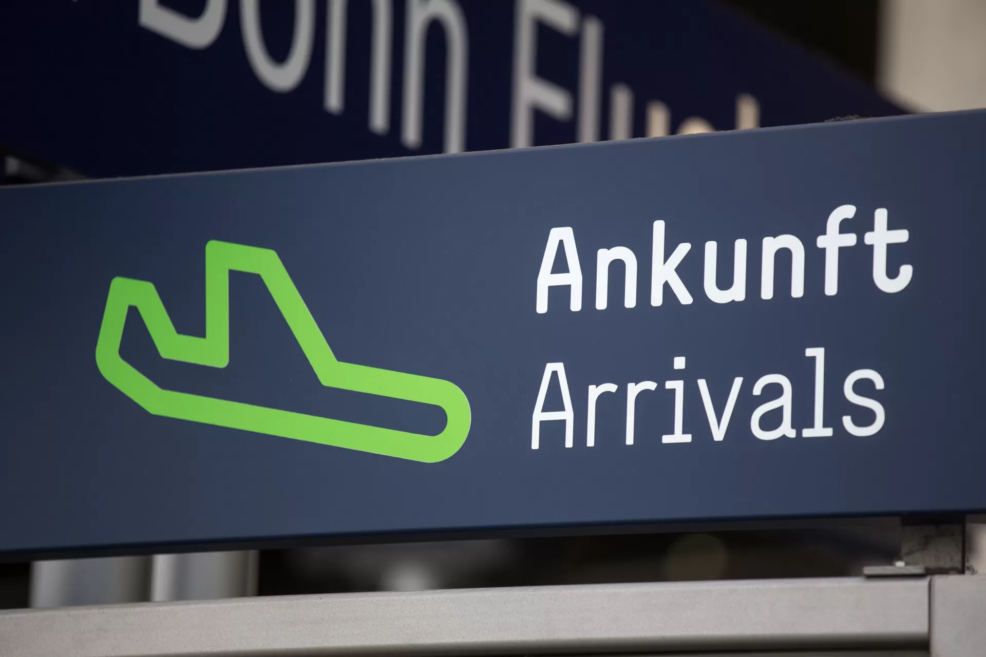 Ankunft / Arrivals Sign